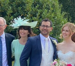You can see my hat is a lovely match with my dress and I got lots of comments. Jan